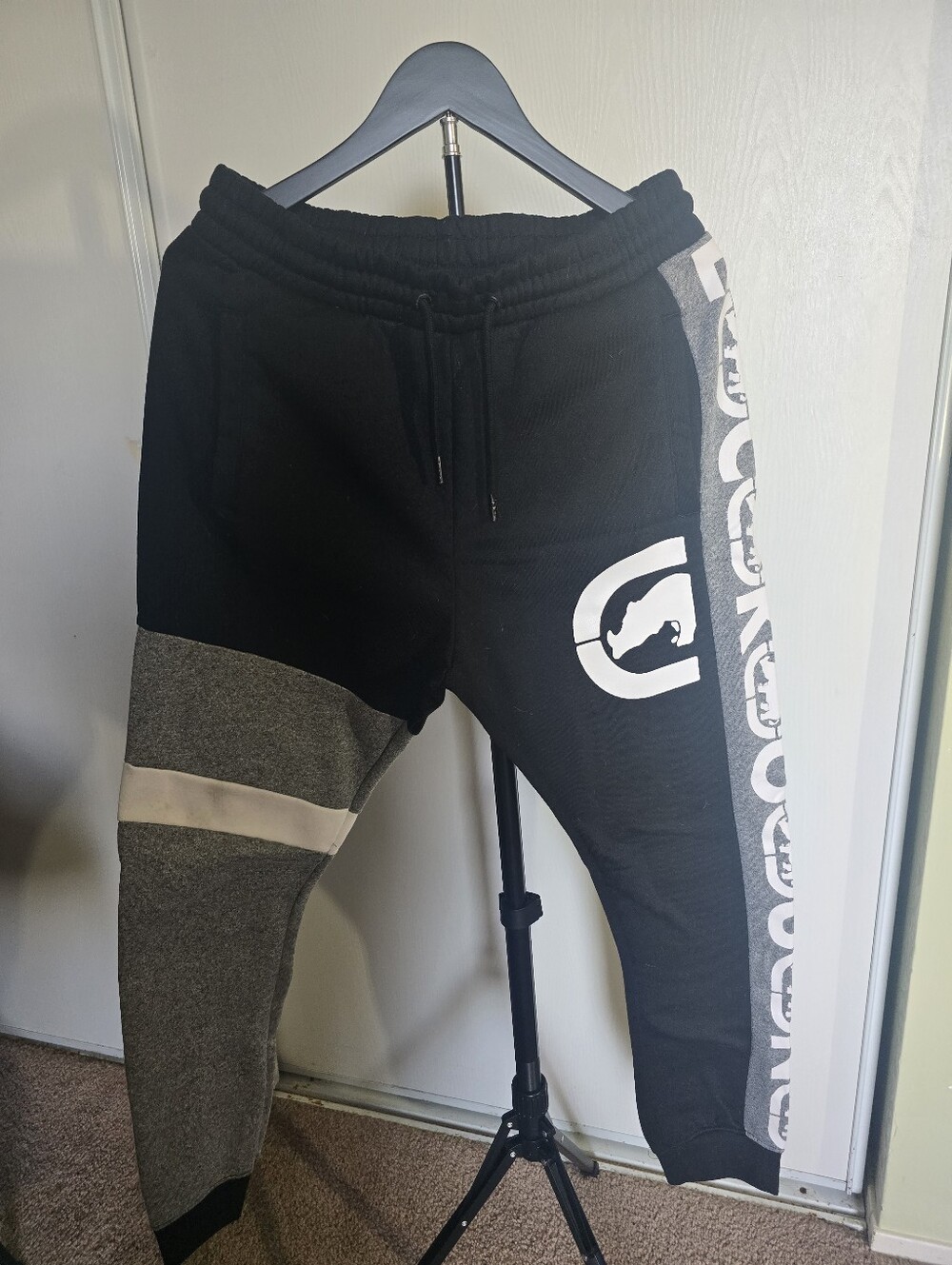 Ecko Unltd. Gray & Black Logo Jogger Sweatpants